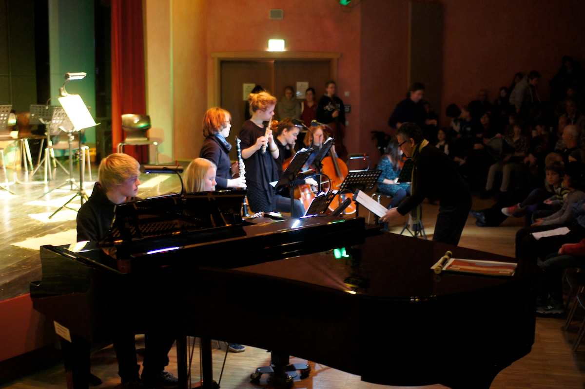 Musikvorführung in der Aula